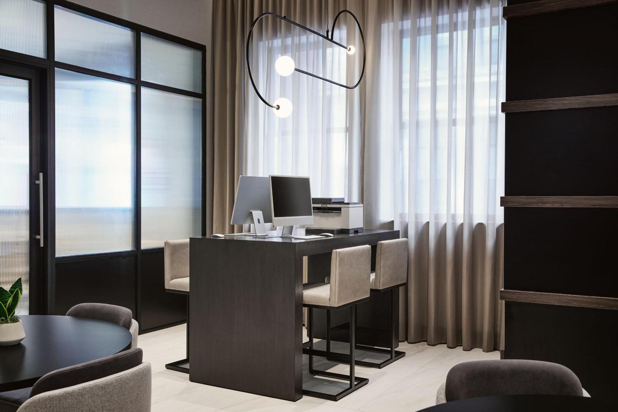 Ac Hotel By Marriott Kansas City Downtown Экстерьер фото