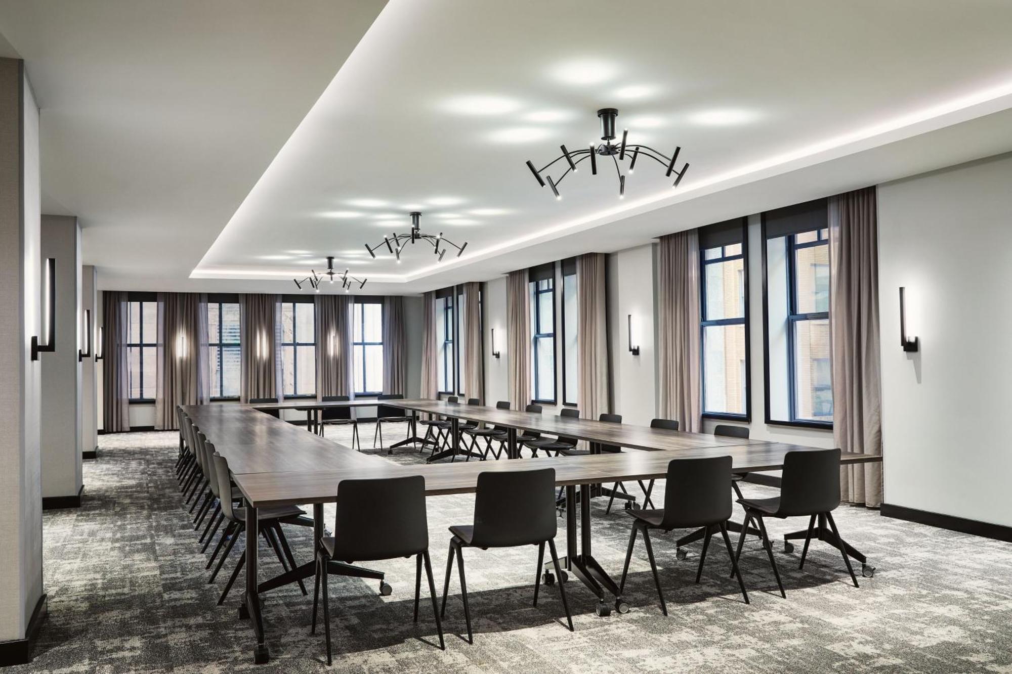 Ac Hotel By Marriott Kansas City Downtown Экстерьер фото